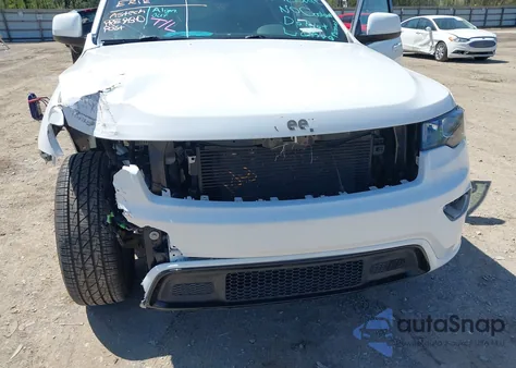 2022 Jeep Grand Cherokee Wk Laredo X 4X4 из США, поврежденный, VIN 1C4RJFAGXNC112006